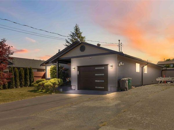1171 Roy Rd , Saanich, BC V8Z 2X5