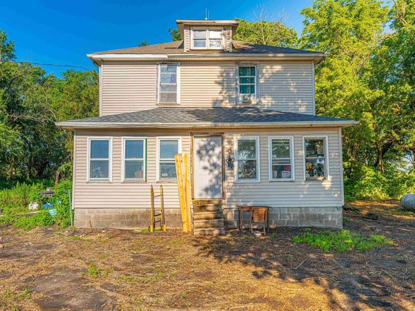23300 N County Road 3000 E Road, Manito, IL 61546