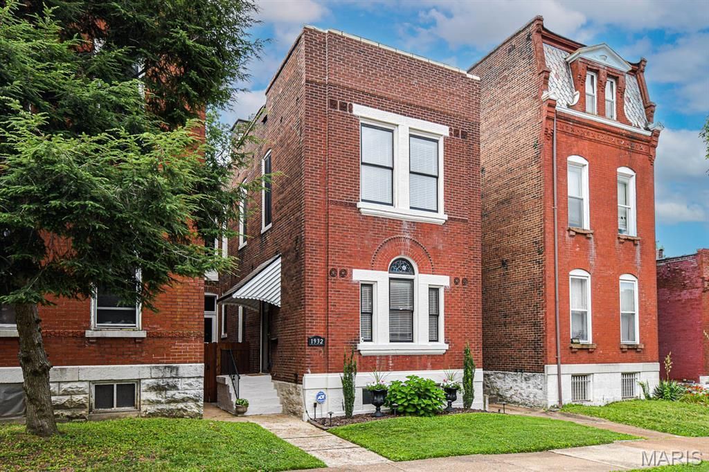 1932 Withnell Avenue, Saint Louis, MO 63118 Main Photo