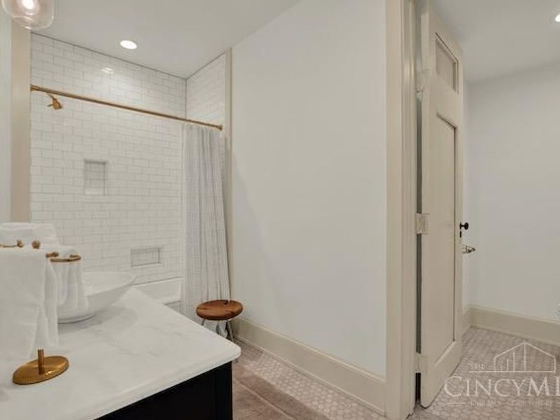 1659 Cooper Street, Cincinnati, OH 45223 Photo 97