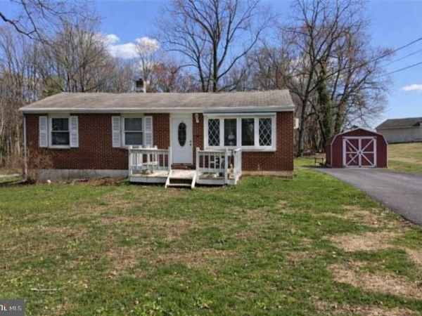 110 BUCKWALTER ROAD, POTTSTOWN, PA 19465