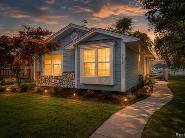 2100 N Channel Drive, Clay Twp, MI 48028