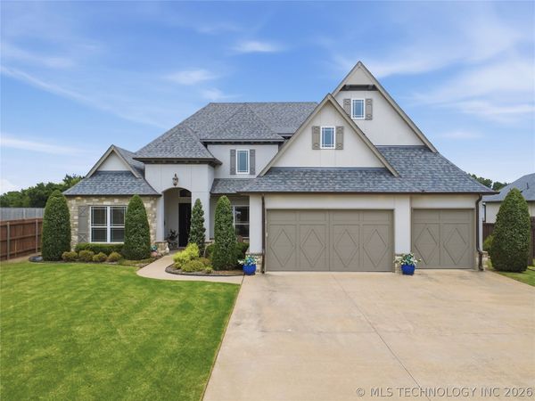 405 E 127th Place S, Jenks, OK 74037