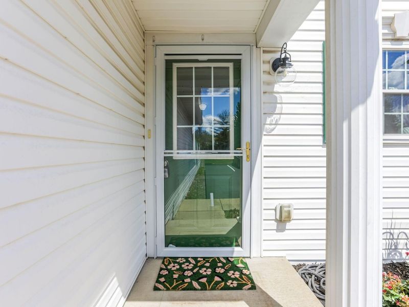 1984 Kyger Drive, Unit 1B, Columbus, OH 43228 Photo 2