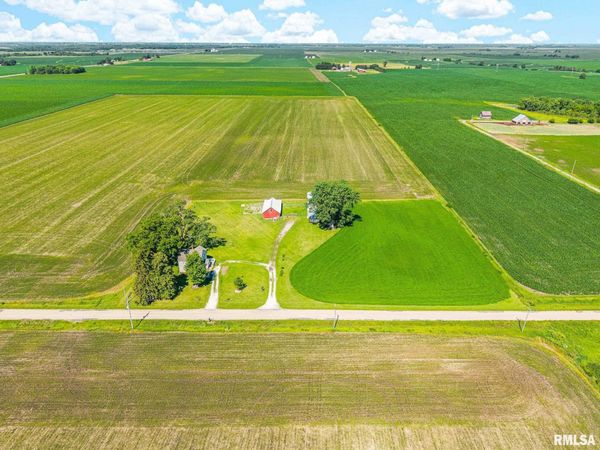 2248 Knox Rd 1240 E Road, Oneida, IL 61467