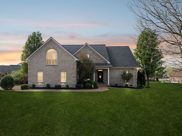 800 Harrisburg Ln , Mount Juliet, TN 37122