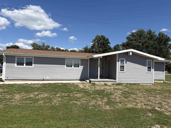 403 Maple Street, Janesville, IA 50647