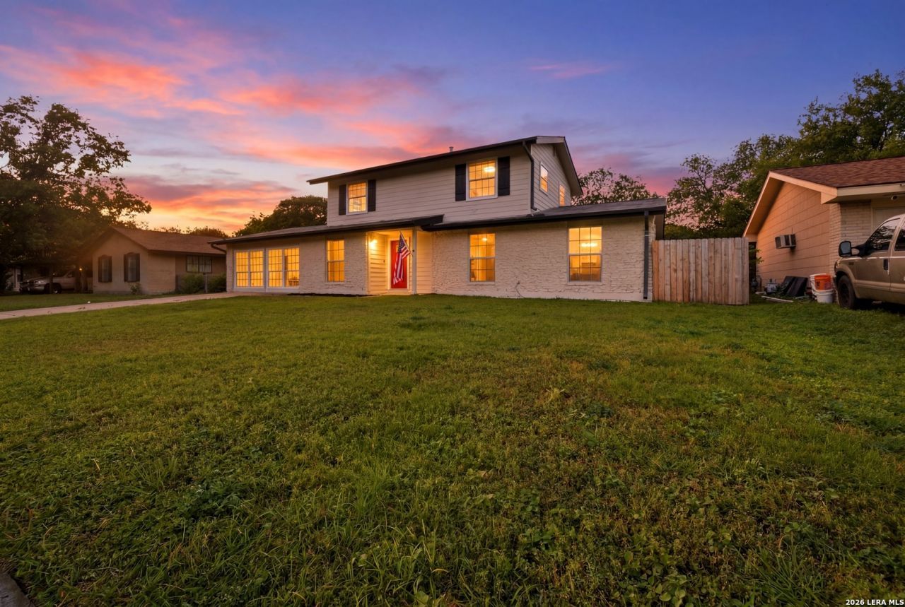 5127 Crusade Dr, San Antonio, TX 78218 Main Photo