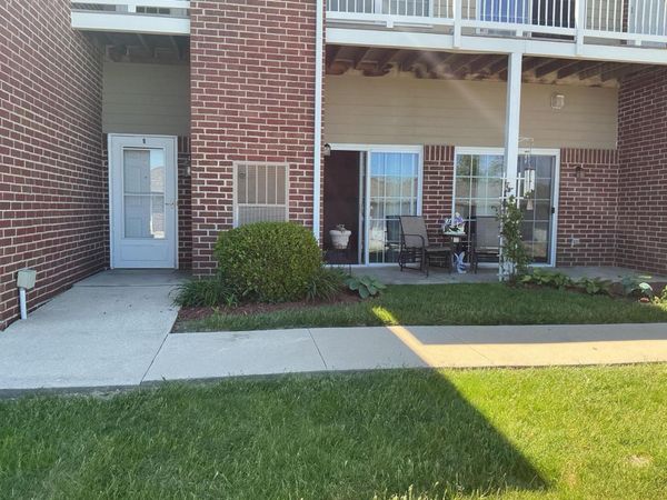 6846 102nd St, Unit B, Pleasant Prairie, WI 53158