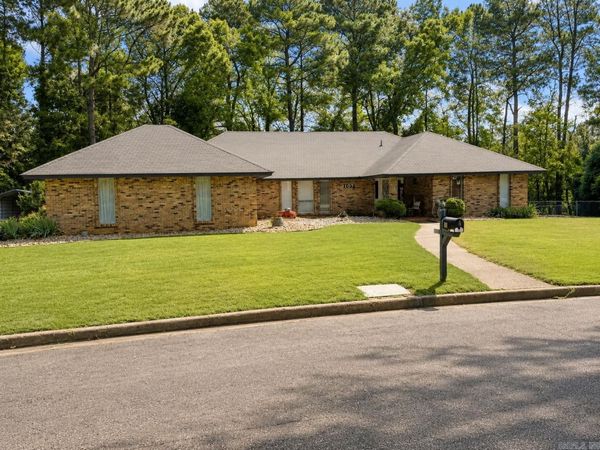 107 Evonshire Dr Drive, Arkadelphia, AR 71923