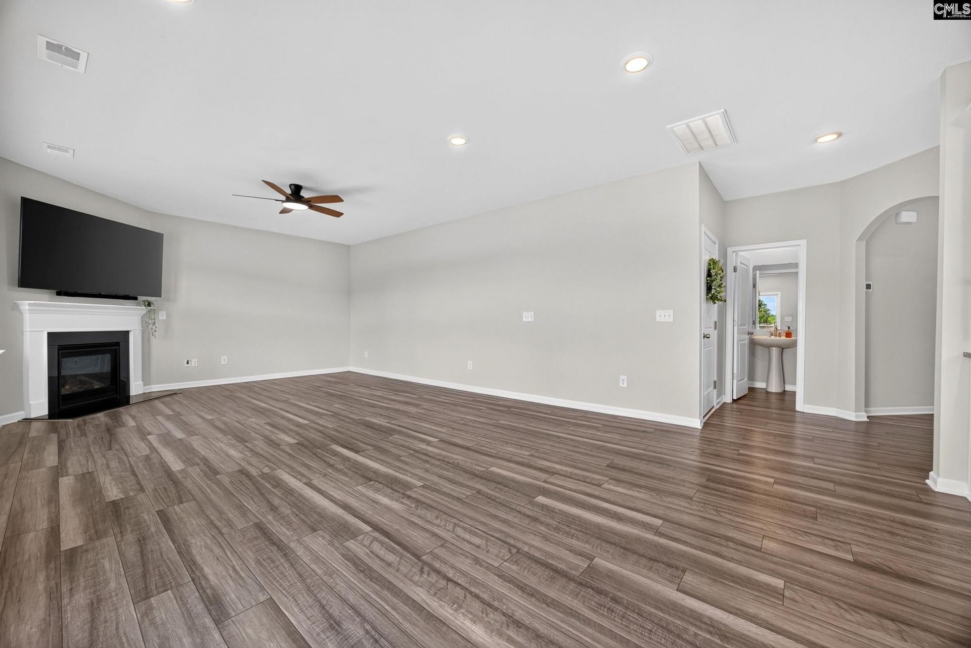 307 Broom Street Photo 24