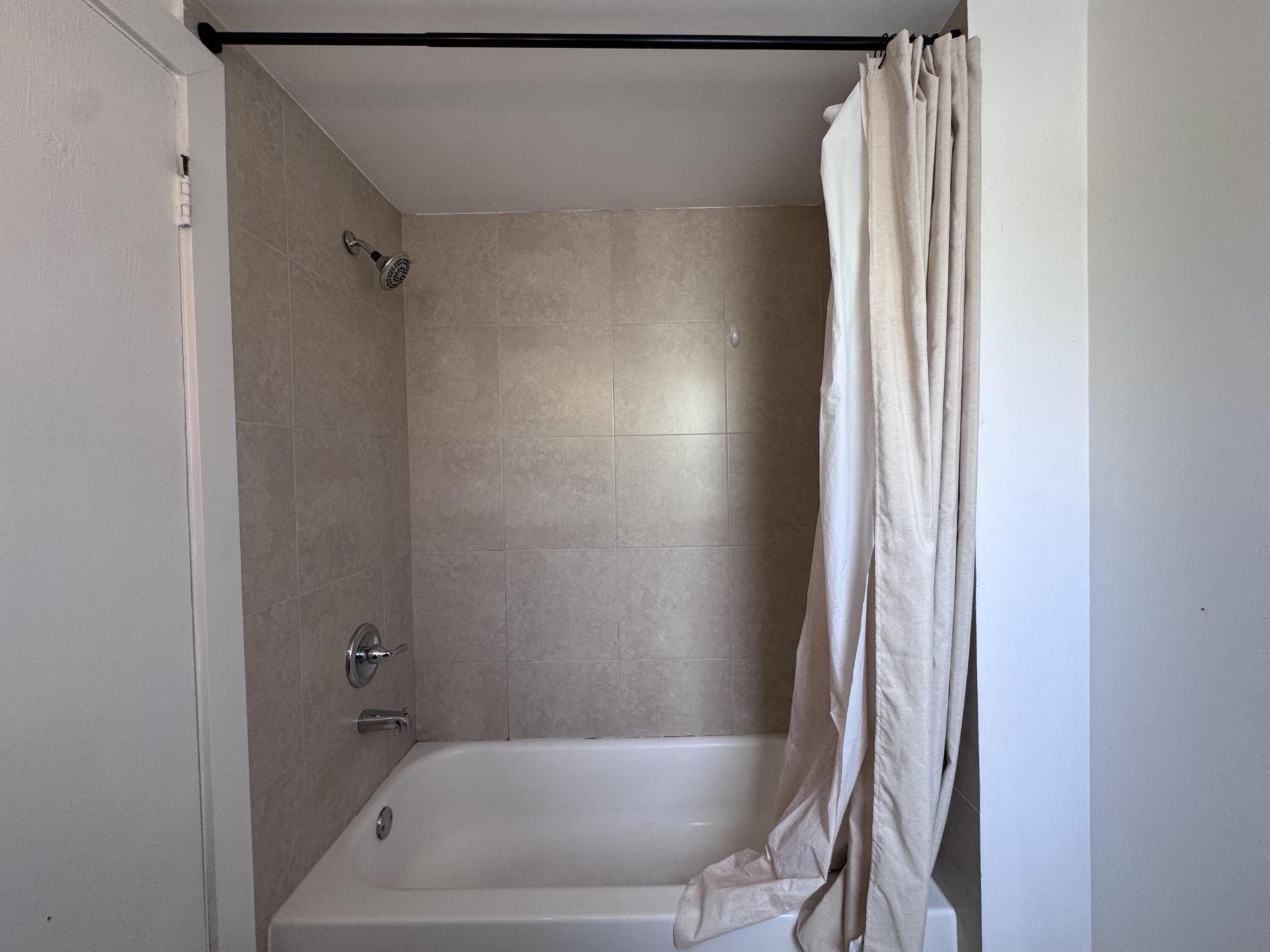 202 Lucerne Avenue, Unit 9, Lake Worth Beach, FL 33460 Photo
