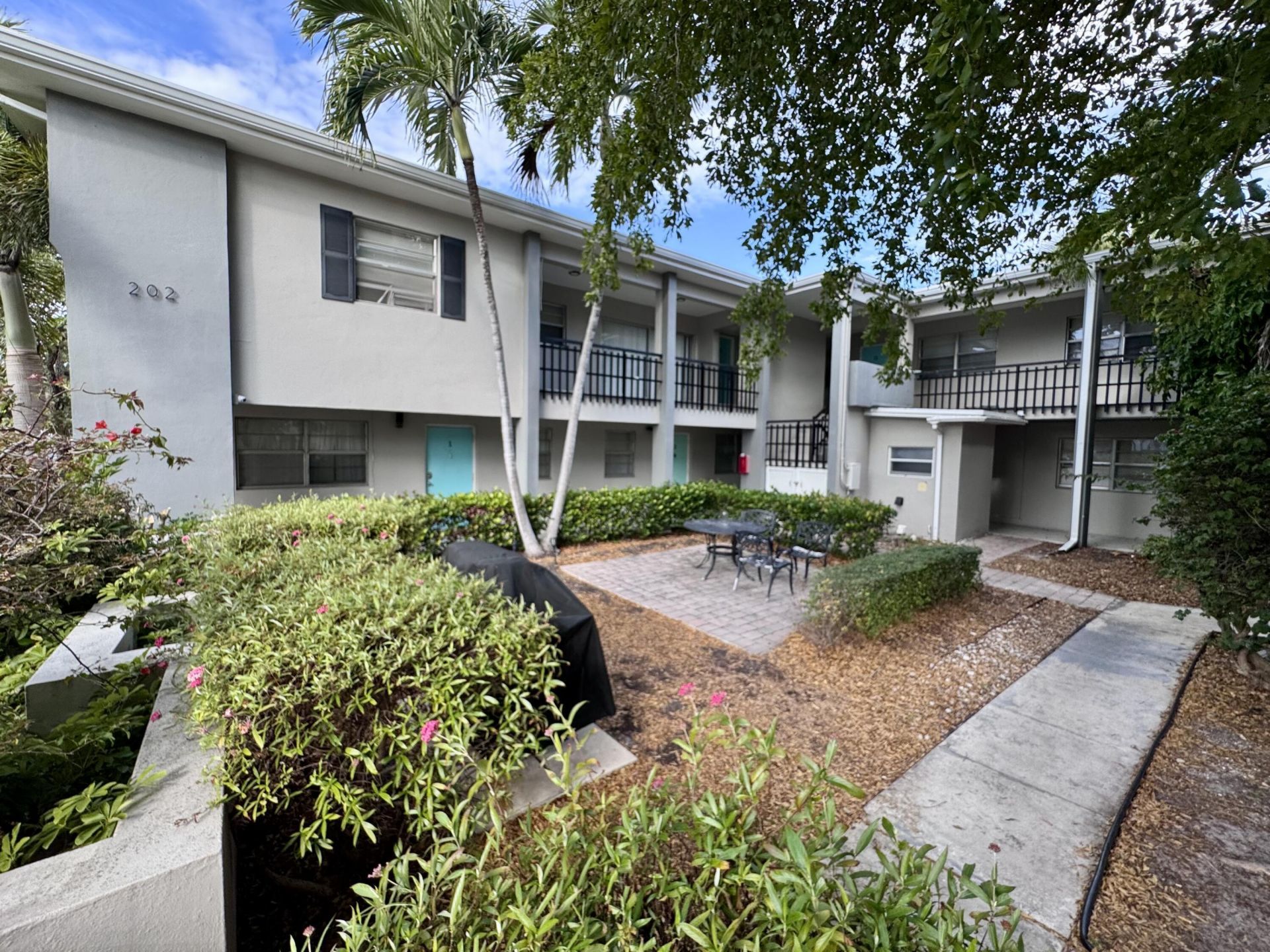 202 Lucerne Avenue, Unit 9, Lake Worth Beach, FL 33460 Photo