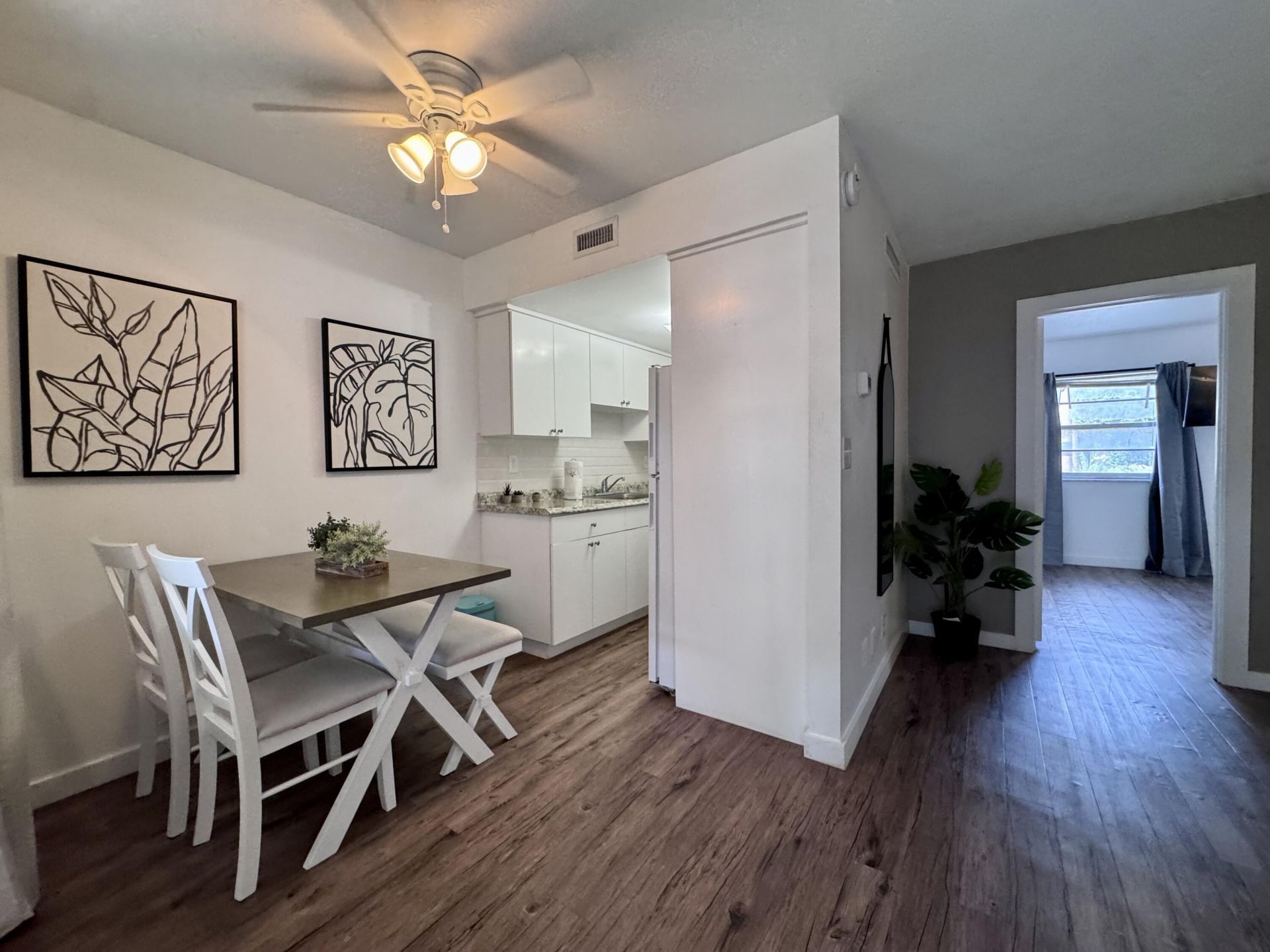 202 Lucerne Avenue, Unit 9, Lake Worth Beach, FL 33460 Photo