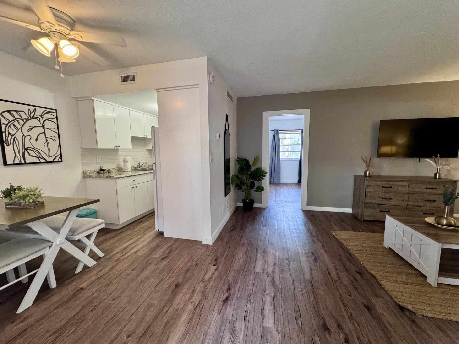 202 Lucerne Avenue, Unit 9, Lake Worth Beach, FL 33460 Photo