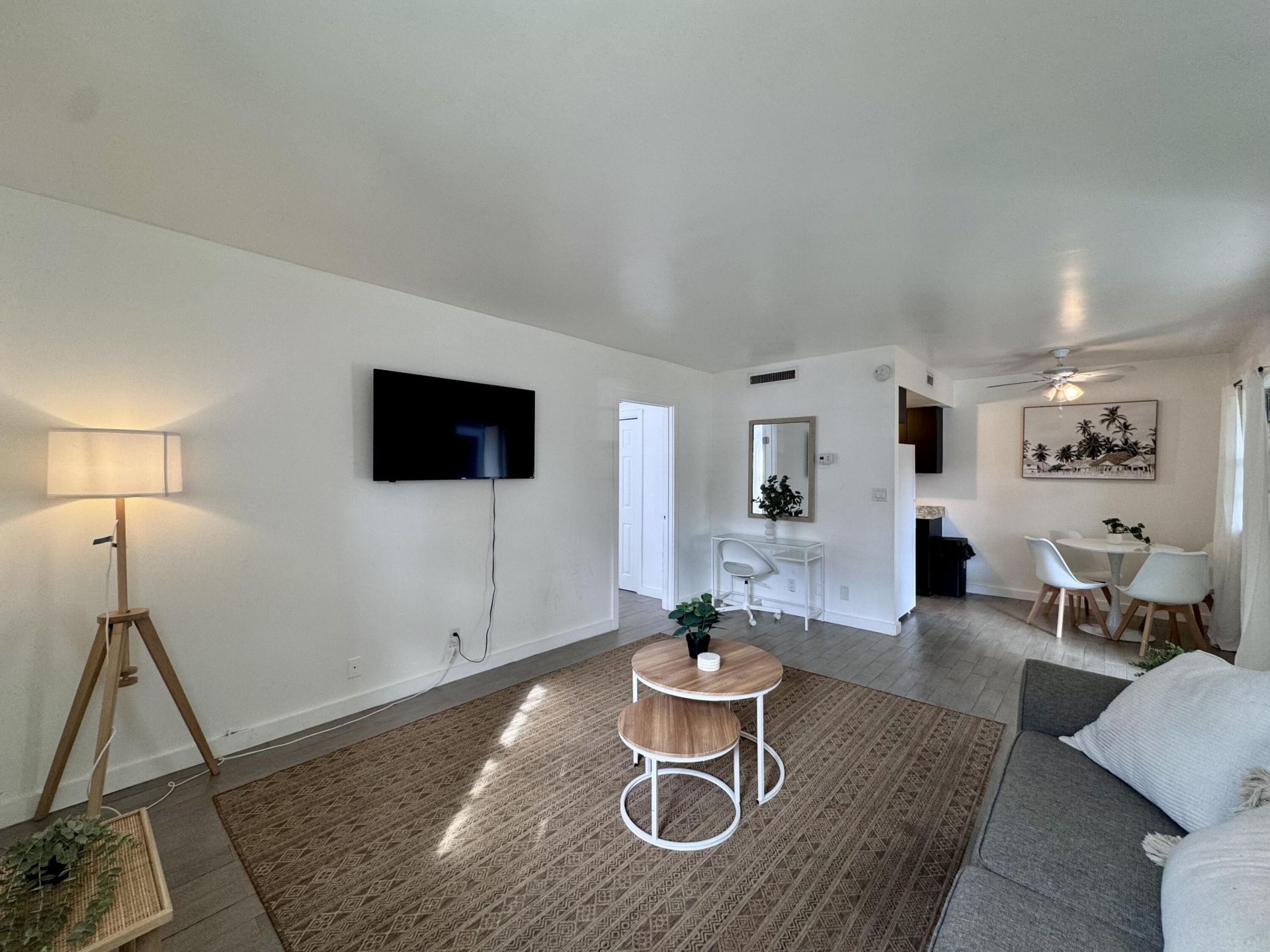 202 Lucerne Avenue, Unit 9, Lake Worth Beach, FL 33460 Photo