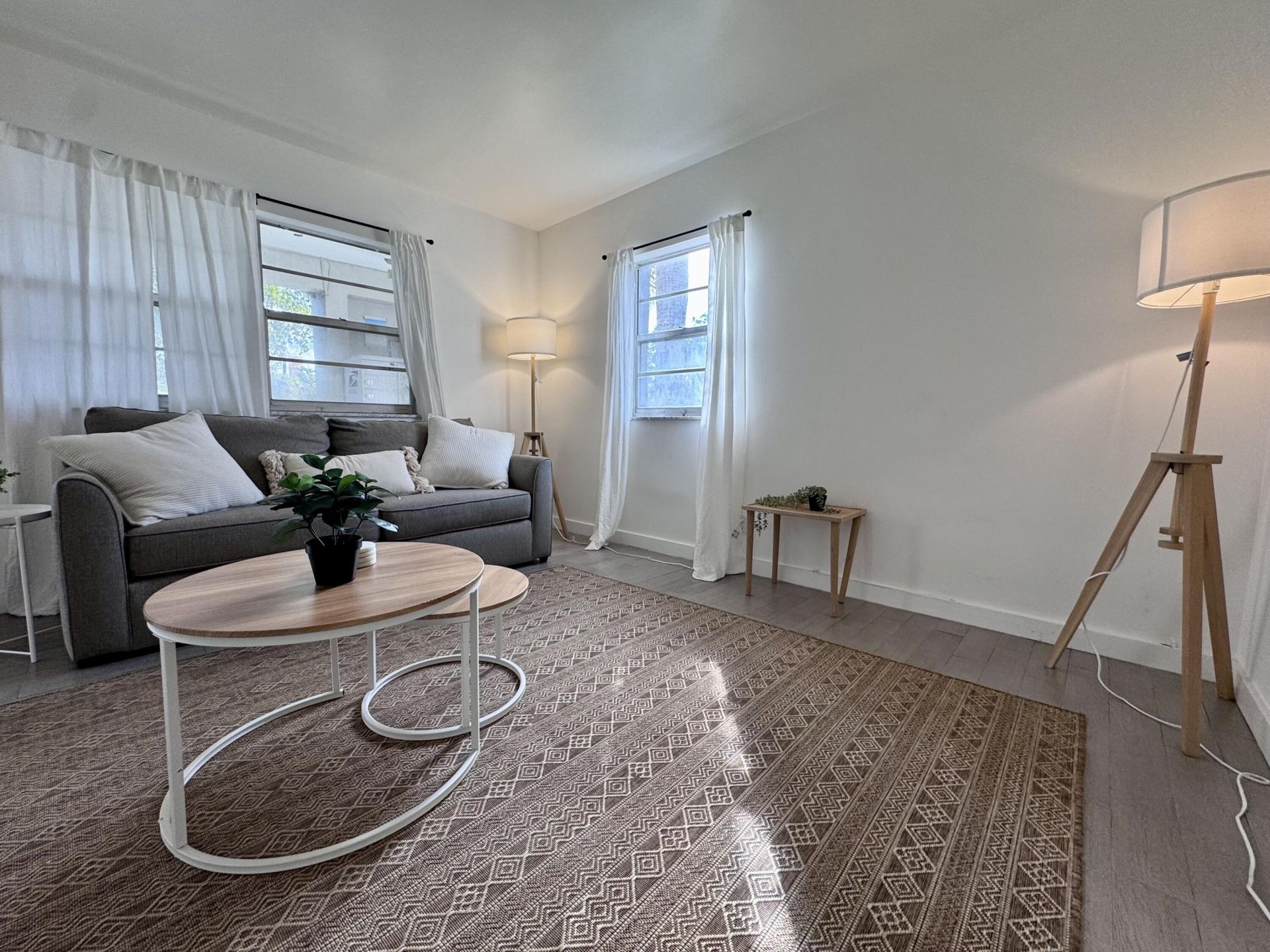202 Lucerne Avenue, Unit 9, Lake Worth Beach, FL 33460 Photo