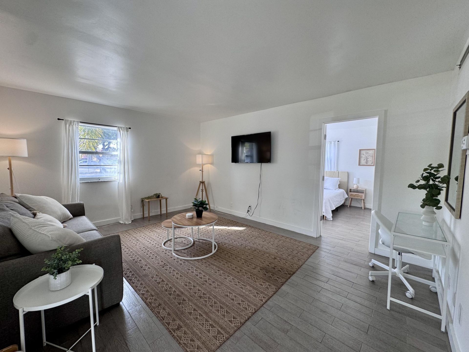 202 Lucerne Avenue, Unit 9, Lake Worth Beach, FL 33460 Photo
