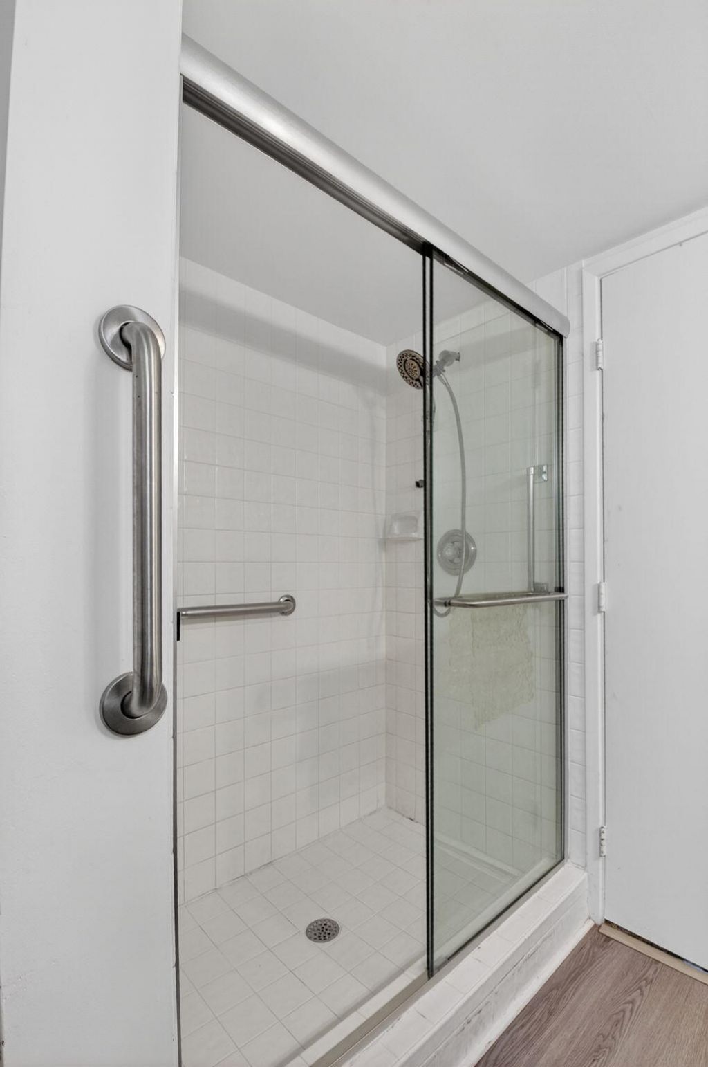 6080 Huntwick Terrace, Unit 405, Delray Beach, FL 33484 Photo