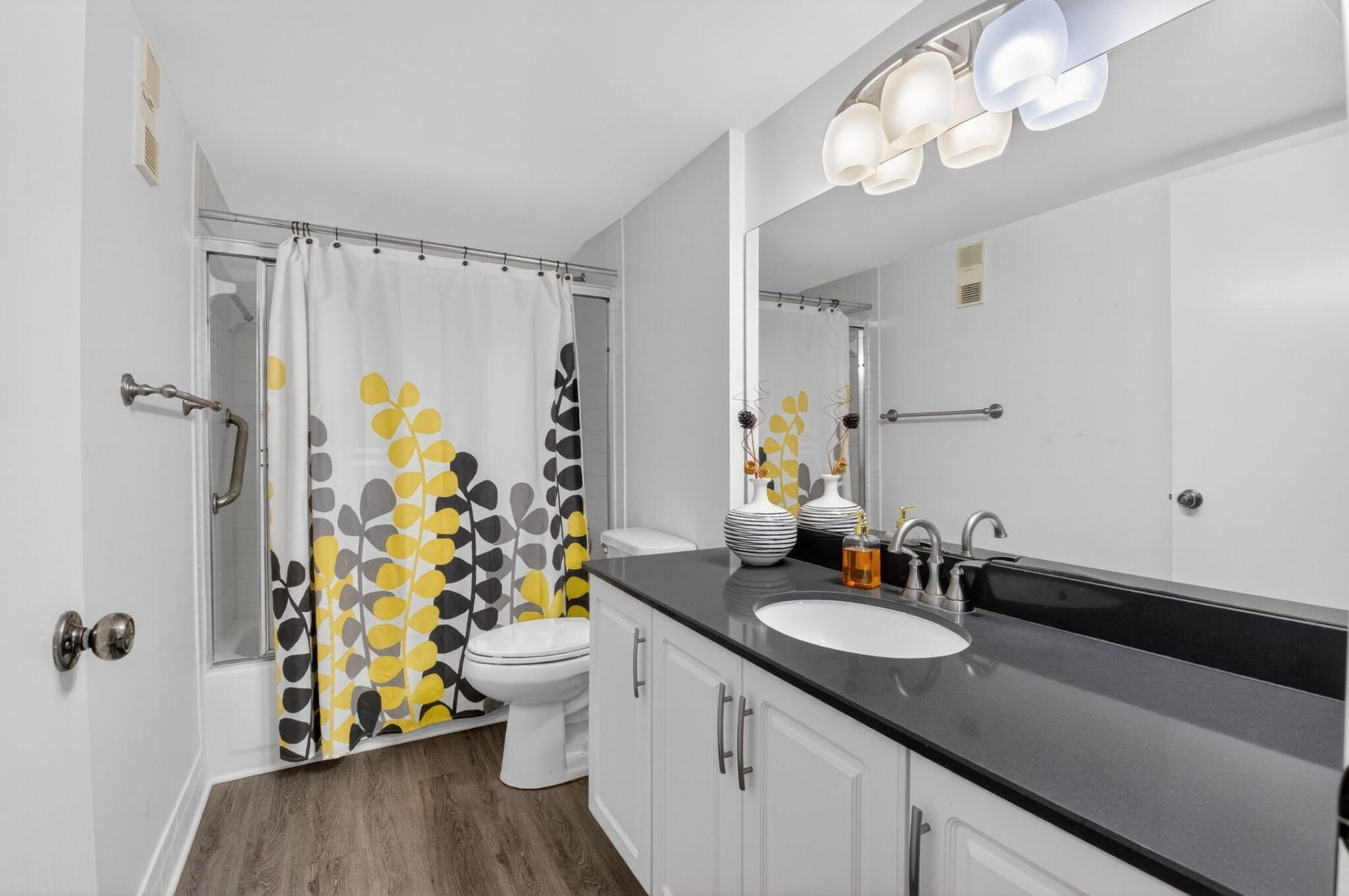 6080 Huntwick Terrace, Unit 405, Delray Beach, FL 33484 Photo