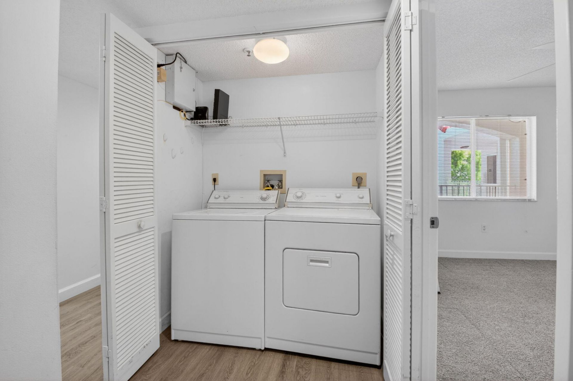 6080 Huntwick Terrace, Unit 405, Delray Beach, FL 33484 Photo