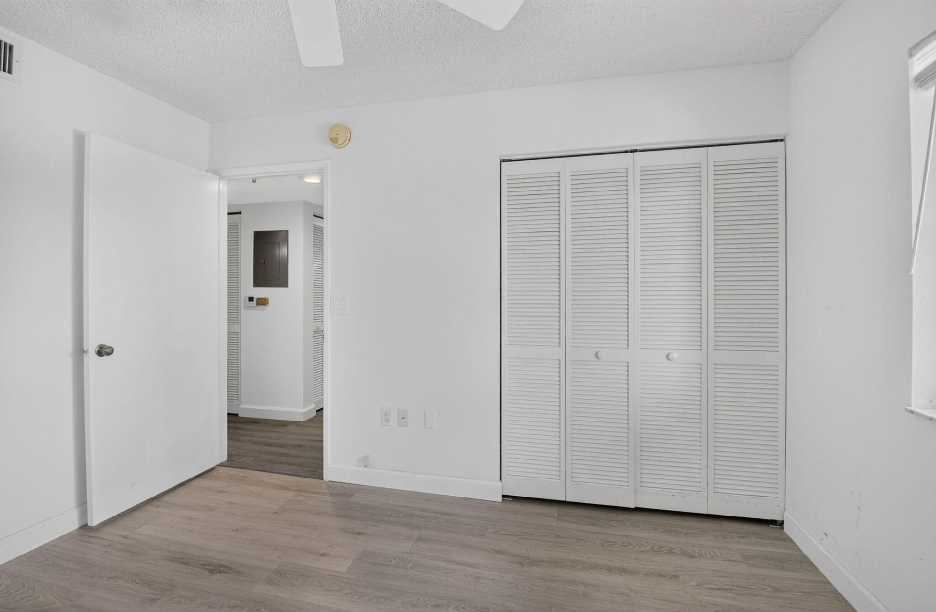 6080 Huntwick Terrace, Unit 405, Delray Beach, FL 33484 Photo