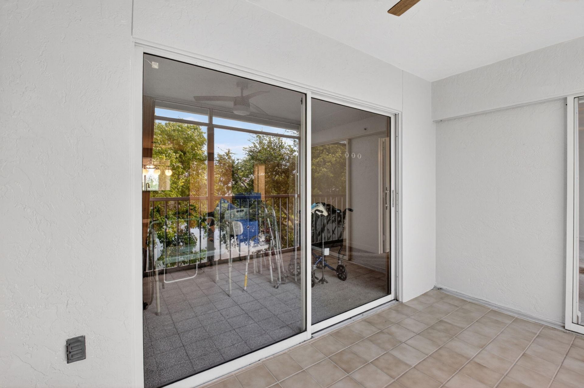6080 Huntwick Terrace, Unit 405, Delray Beach, FL 33484 Photo