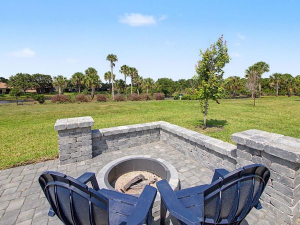 9049 Dahlia Circle, Port St. Lucie, FL 34986