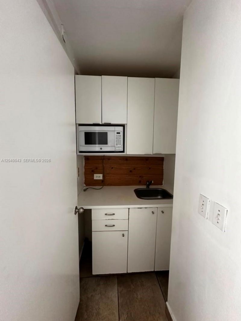 1201 NE 148th St , Unit B, Miami, FL 33161 Photo
