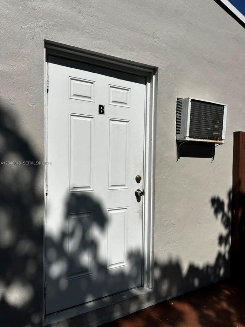 1201 NE 148th St , Unit B, Miami, FL 33161 Photo