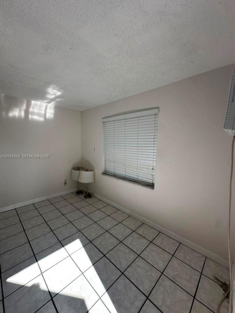 1201 NE 148th St , Unit B, Miami, FL 33161 Photo