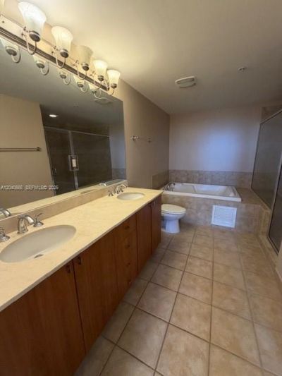 888 S Douglas Rd , Unit PH11, Coral Gables, FL 33134 Photo