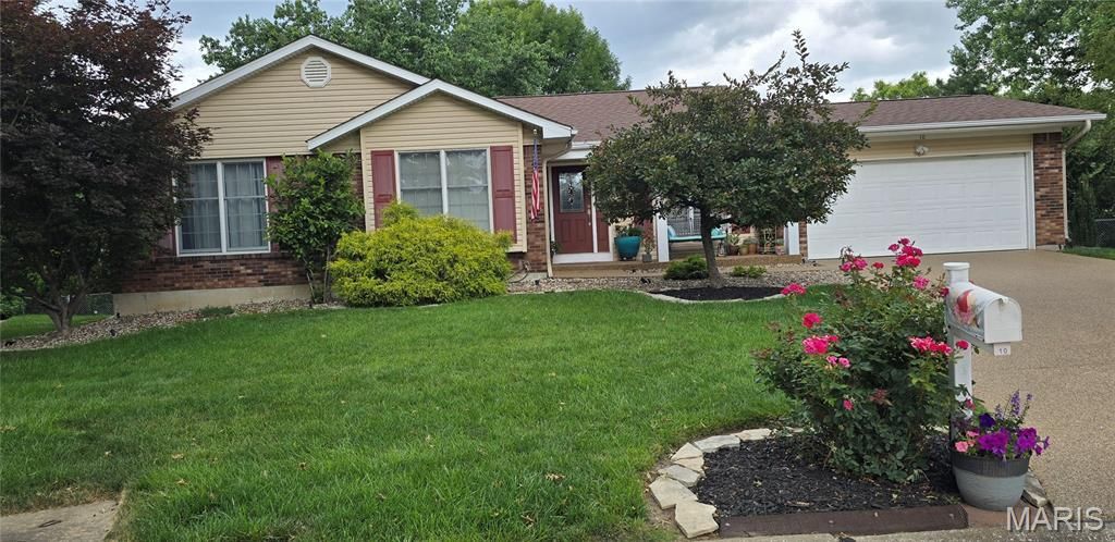 10 Lake Port Court, Saint Peters, MO 63376 Main Photo