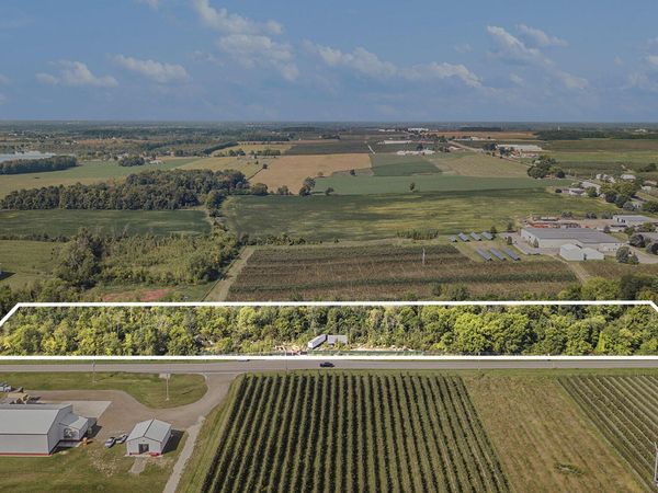 8251 Fruit Ridge Avenue NW, Sparta, MI 49345