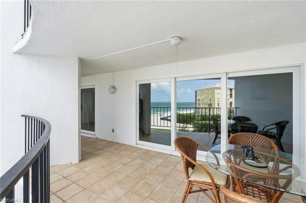 3951 Gulf Shore Blvd N, Unit 302, Naples, FL 34103 Photo