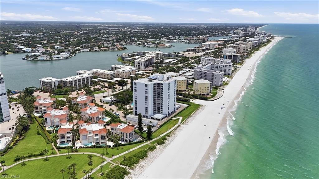 3951 Gulf Shore Blvd N, Unit 302, Naples, FL 34103 Photo