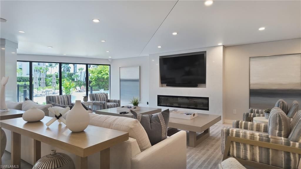 3951 Gulf Shore Blvd N, Unit 302, Naples, FL 34103 Photo