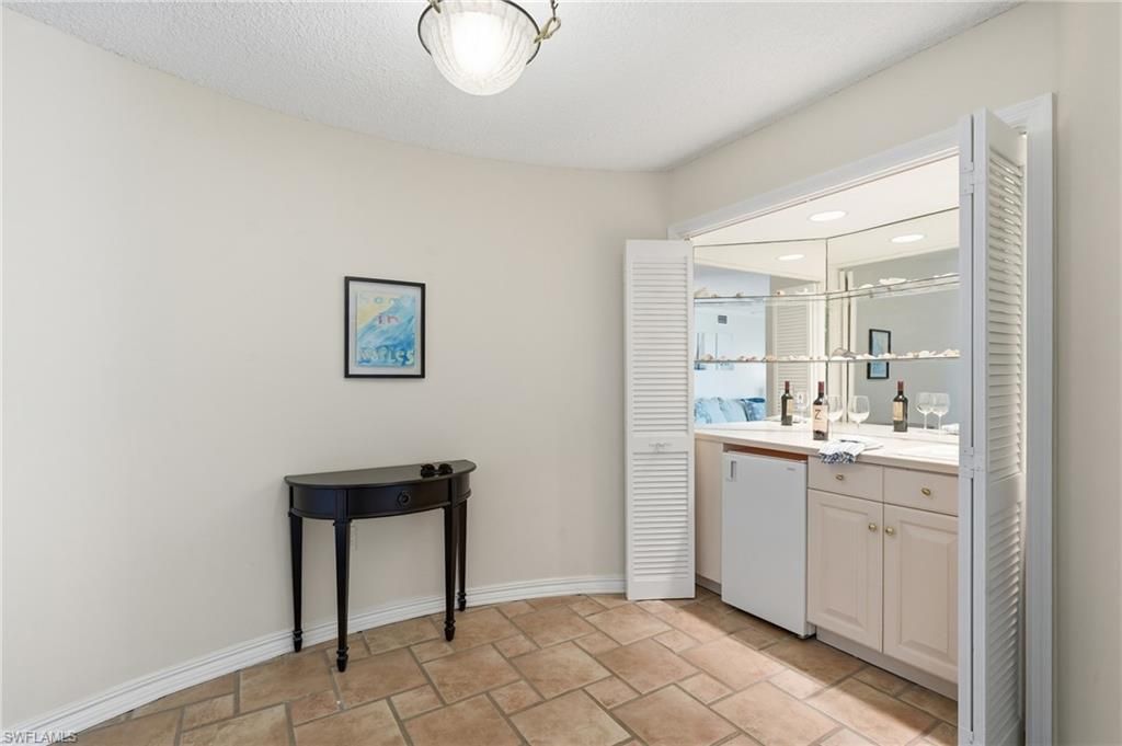 3951 Gulf Shore Blvd N, Unit 302, Naples, FL 34103 Photo