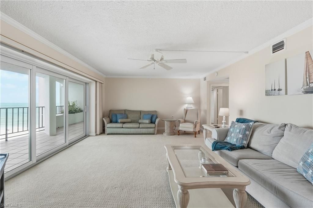 3951 Gulf Shore Blvd N, Unit 302, Naples, FL 34103 Photo