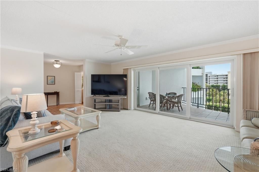 3951 Gulf Shore Blvd N, Unit 302, Naples, FL 34103 Photo