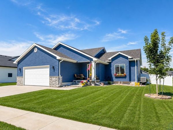 221 Cedar Street, Sloan, IA 51055