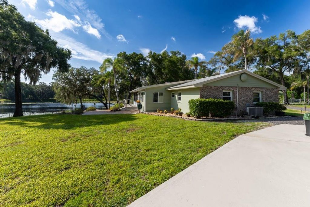 210 Westlake Drive, Lake Helen, FL 32744 Photo