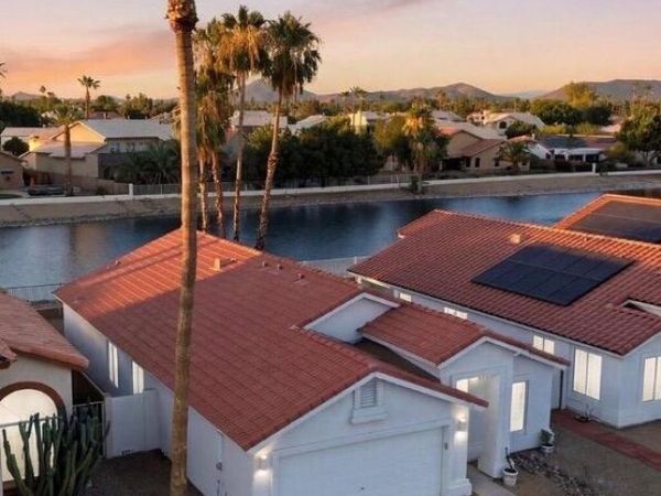 7824 W JULIE Drive, Glendale, AZ 85308
