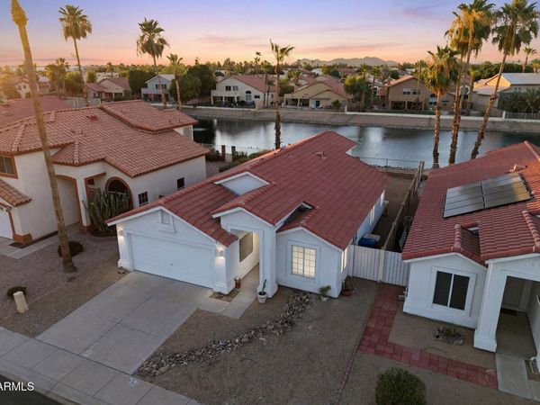 7824 W JULIE Drive, Glendale, AZ 85308