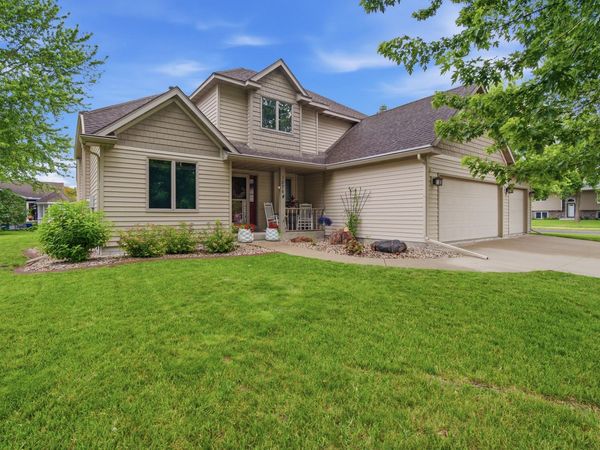1576 La Mar Drive, Mankato, MN 56003