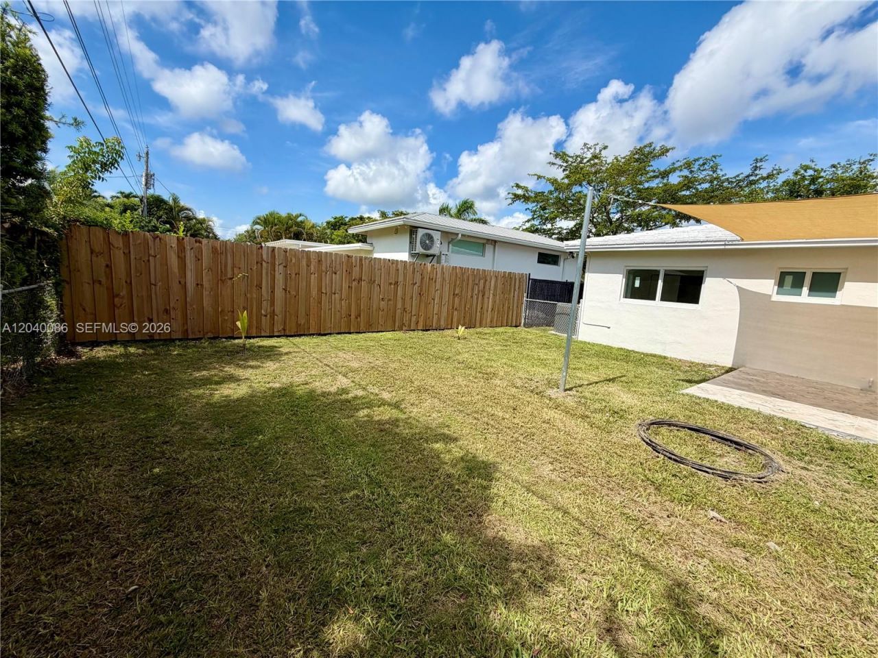 8235 SW 62nd Pl , Miami, FL 33143 Photo