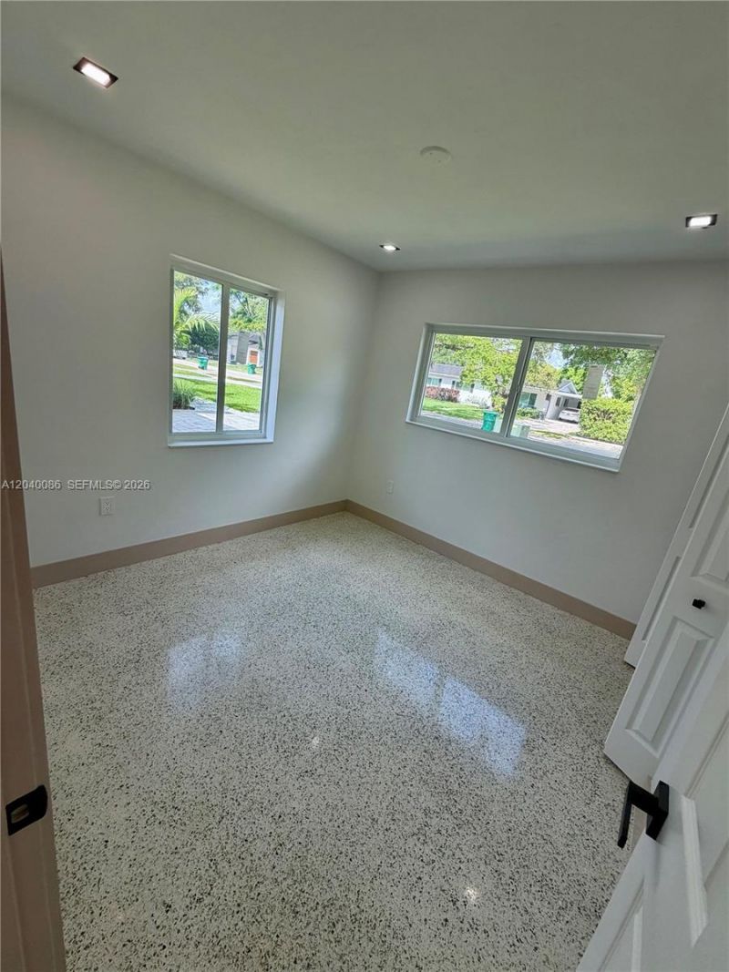 8235 SW 62nd Pl , Miami, FL 33143 Photo
