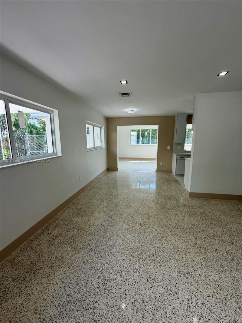 8235 SW 62nd Pl , Miami, FL 33143 Photo