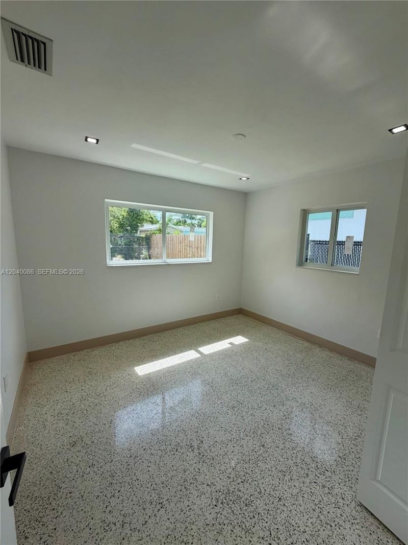 8235 SW 62nd Pl , Miami, FL 33143 Photo