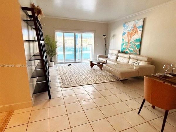 1701 S Ocean Dr , Unit 105, Hollywood, FL 33019